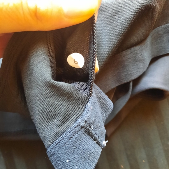 Lululemon hot to street yoga tank top size "6" - Picture 8 of 11